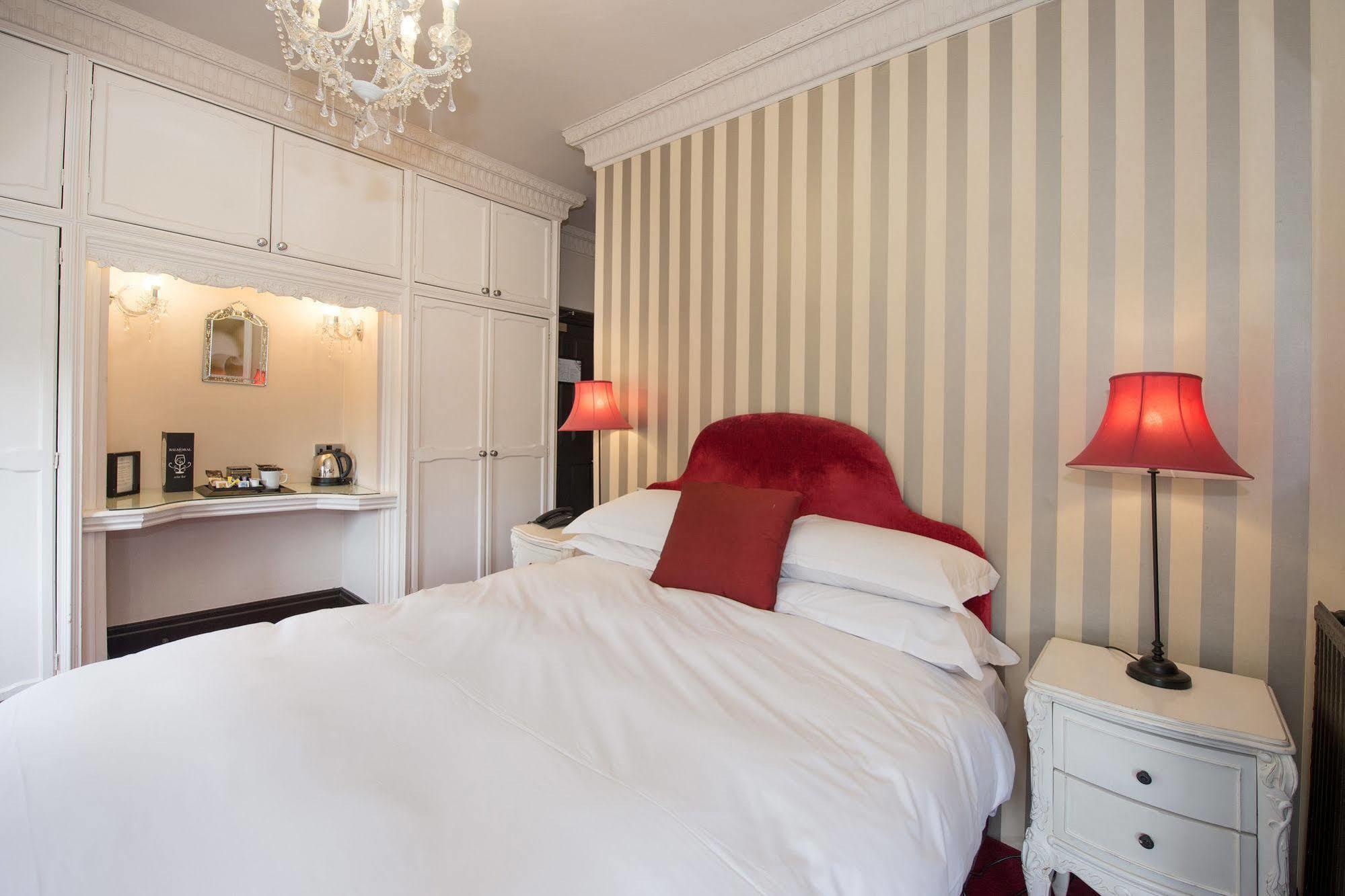 Balmoral Hotel Harrogate Exterior photo