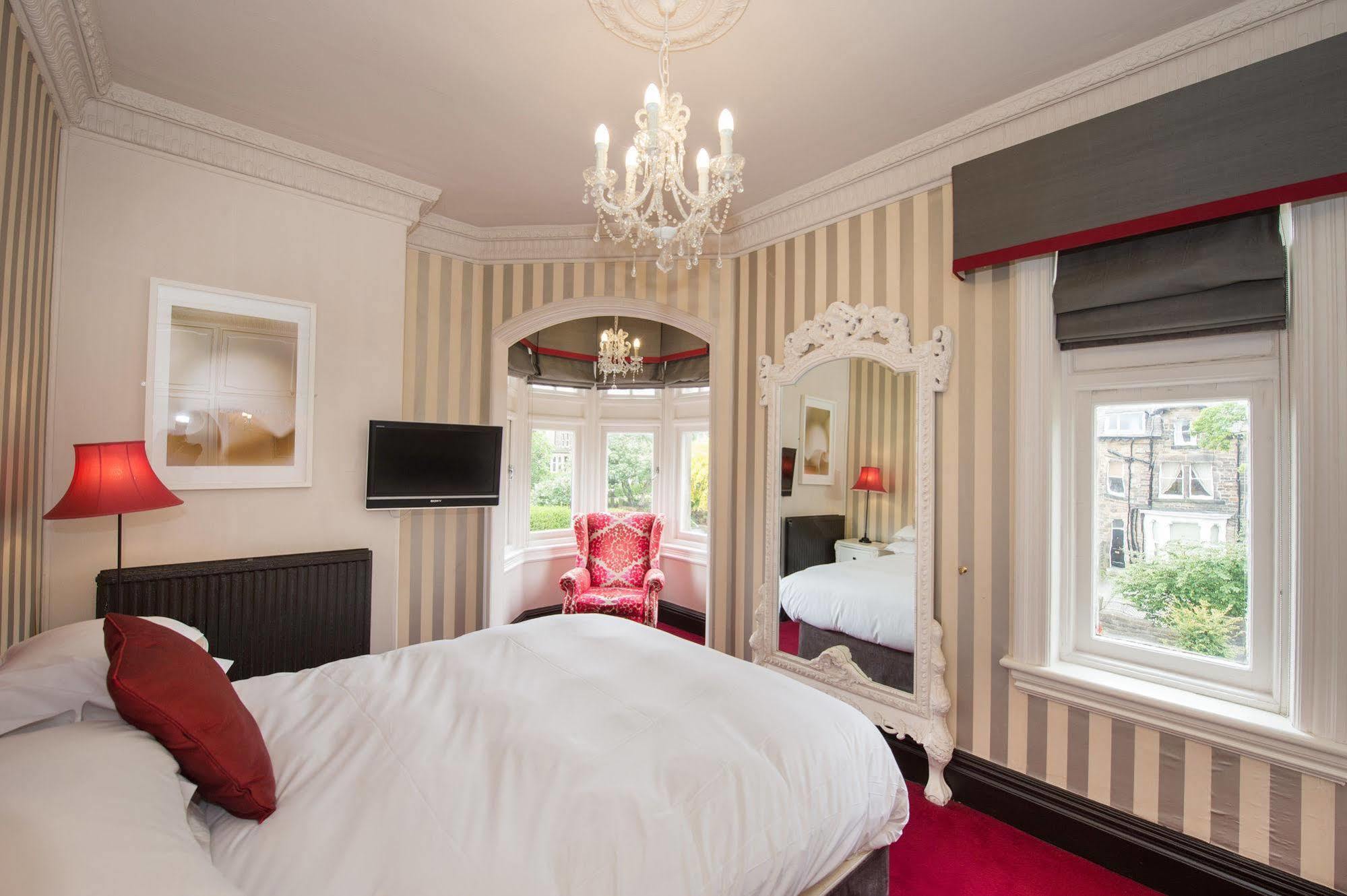 Balmoral Hotel Harrogate Exterior photo